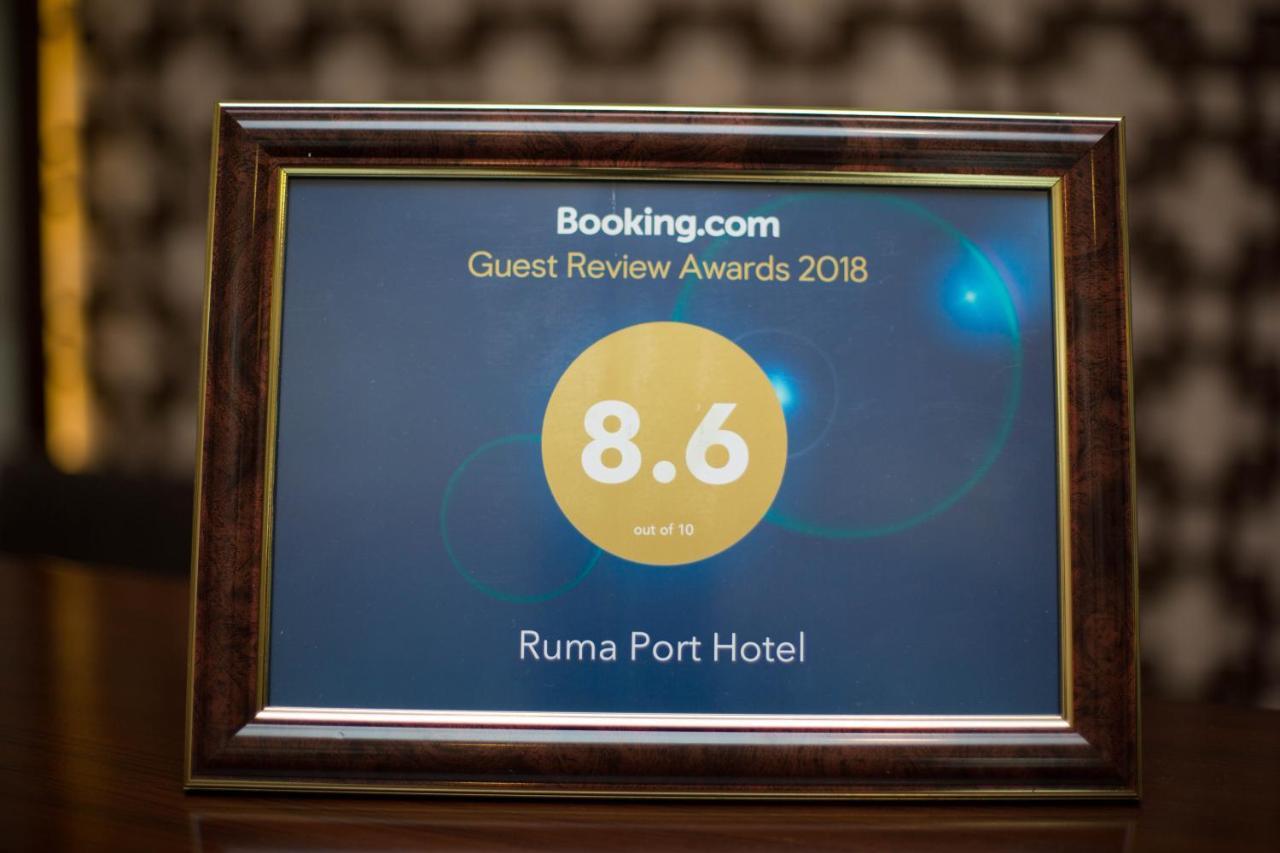 Ruma Port Hotel Bakoe Buitenkant foto