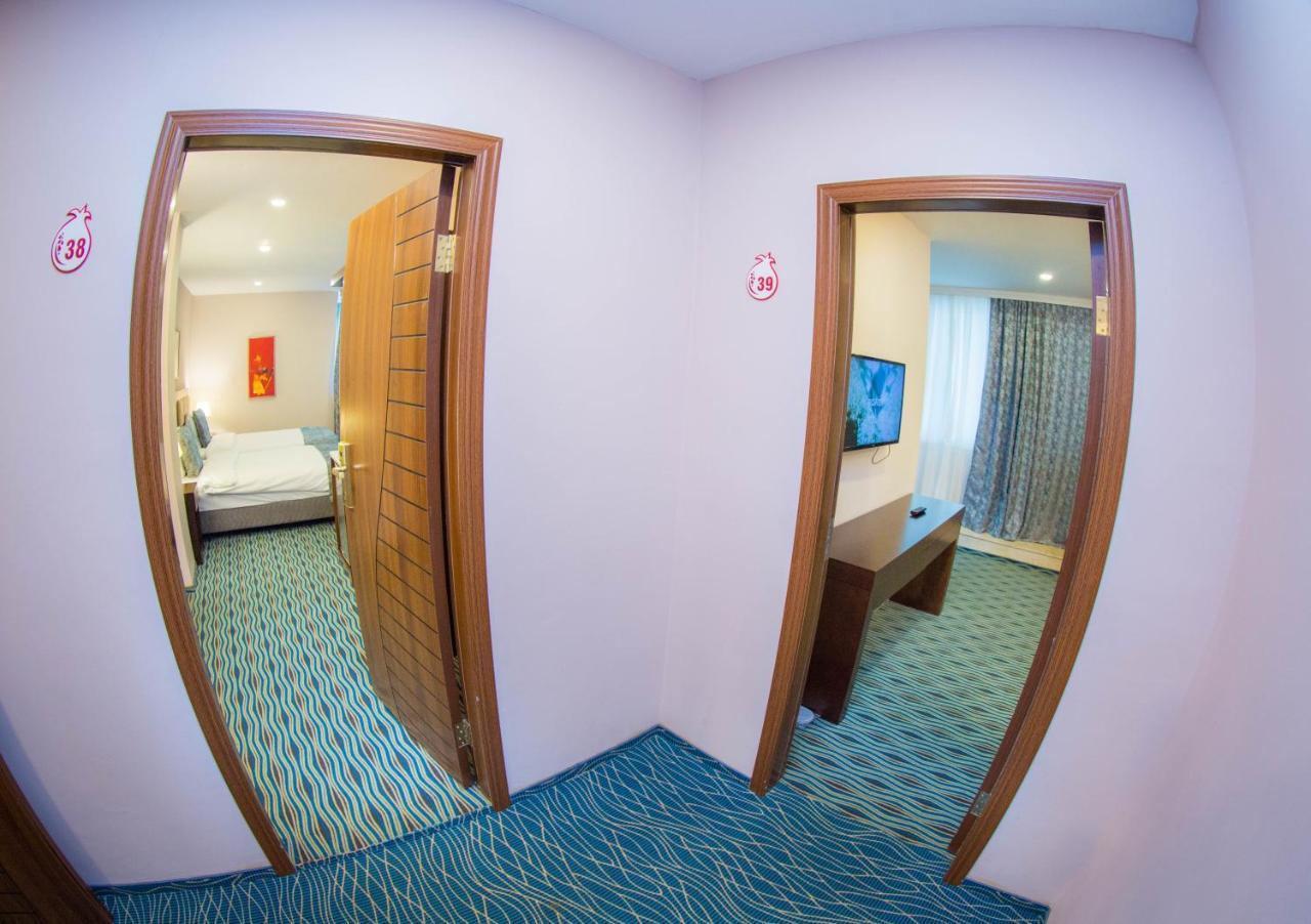 Ruma Port Hotel Bakoe Buitenkant foto